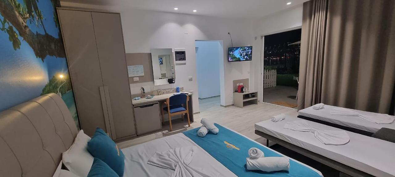 Suncoast Rooms Port Side Sarande Luaran gambar