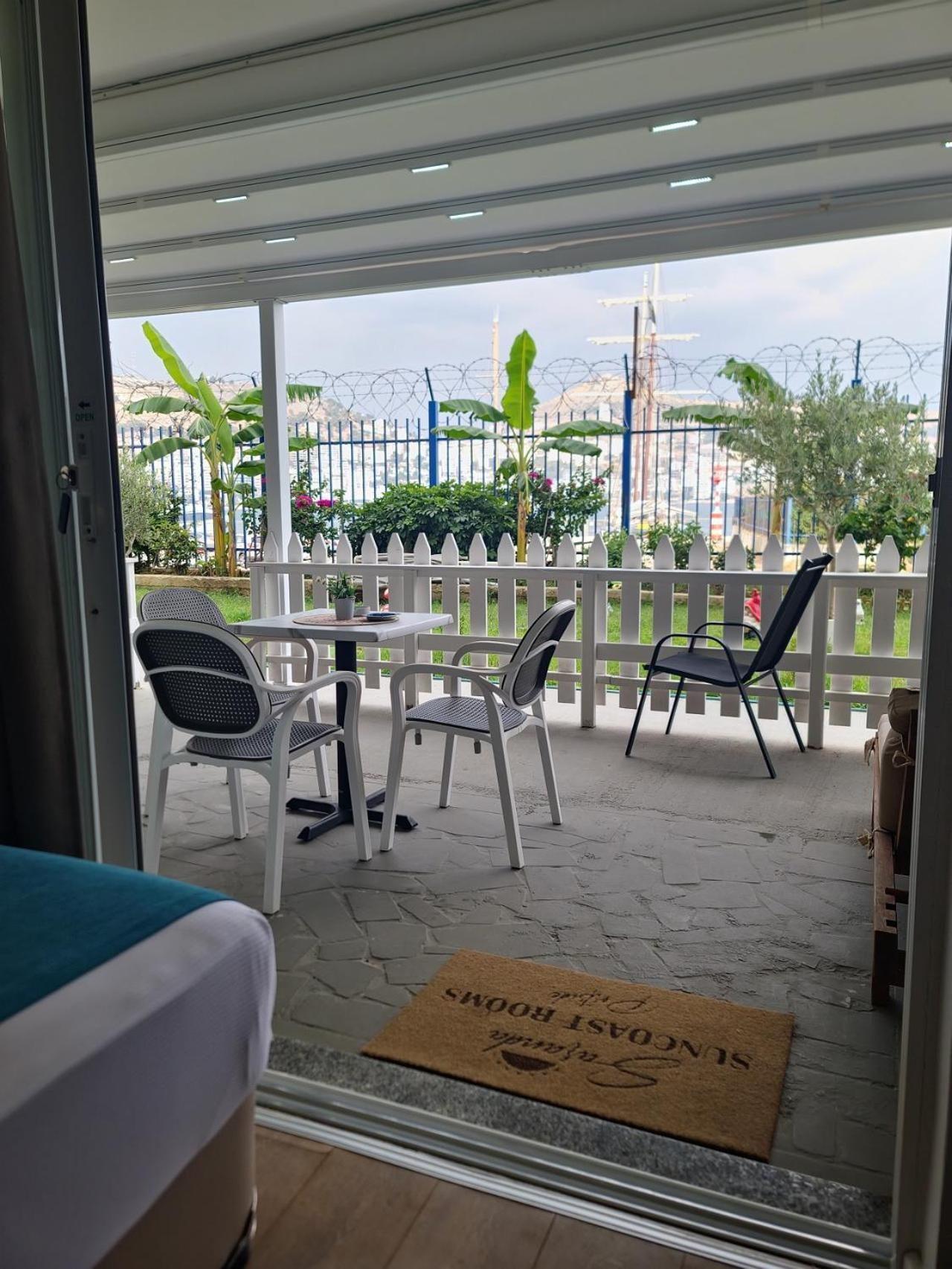 Suncoast Rooms Port Side Sarande Luaran gambar